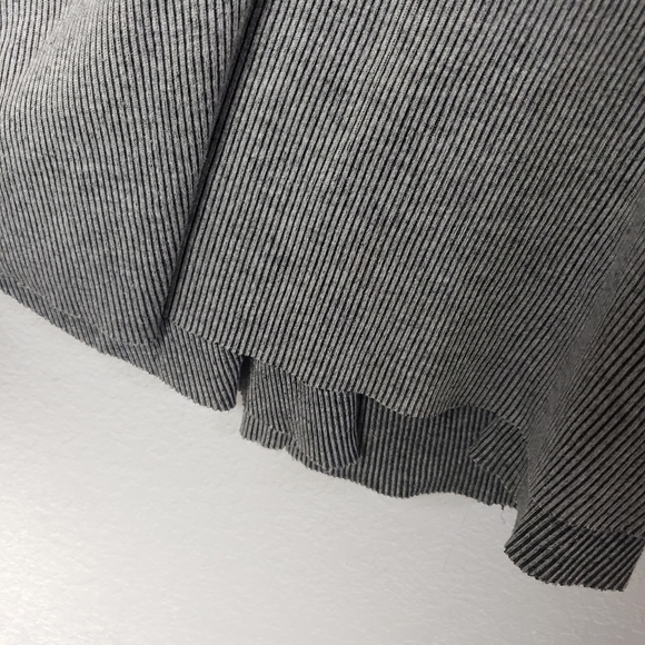 FP BEACH flowy open back stripped sleevless dress - Picture 8 of 9